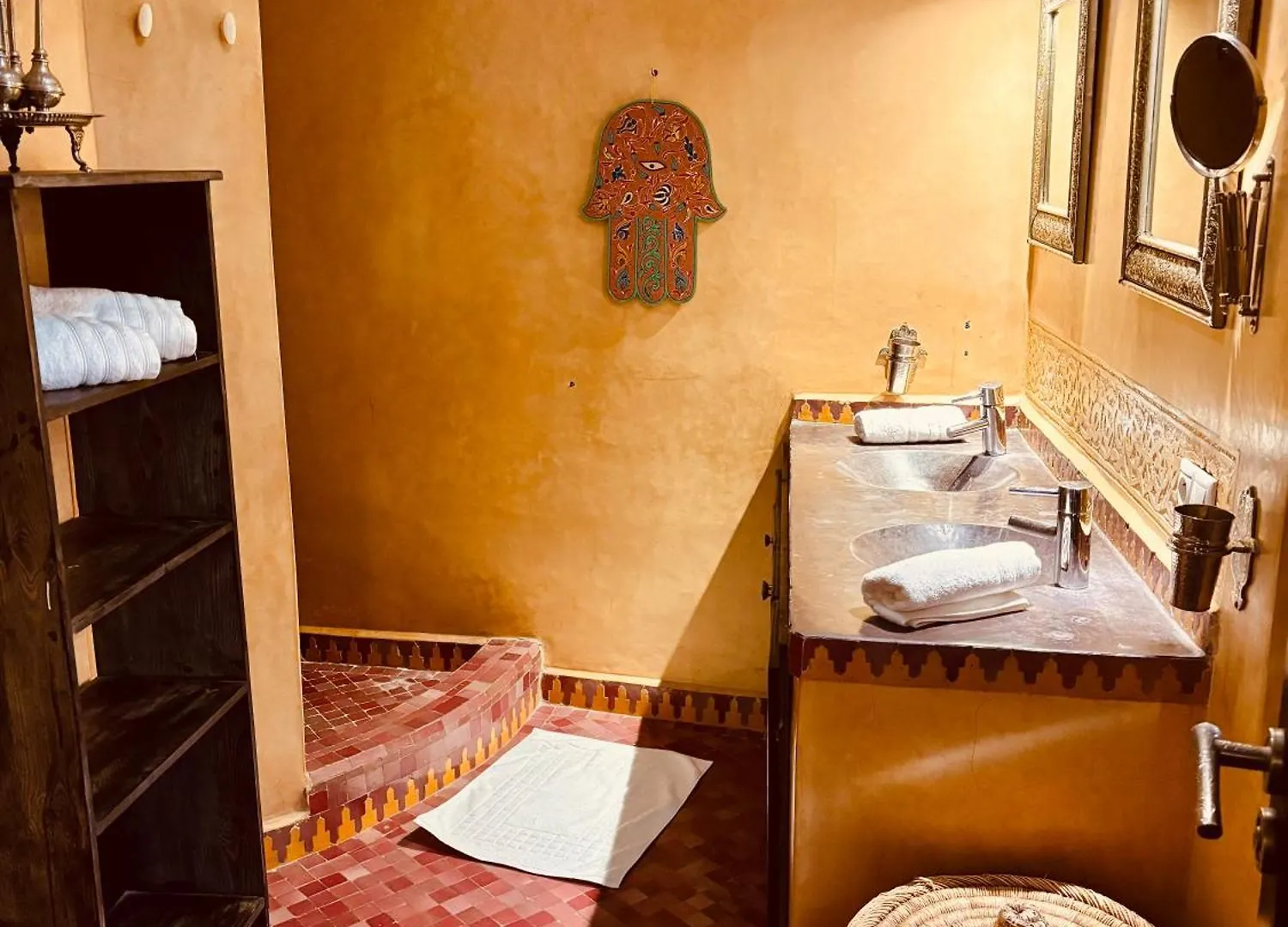 Riad Basidi Piscine Chauffee Sur Le Toit De La Medina Marrakesh 0*,  Marocco