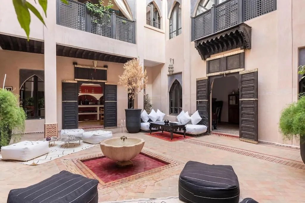 Riad Basidi Piscine Chauffee Sur Le Toit De La Medina Marrakesch Marokko